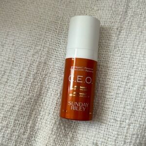 ⭐️ 5 for $20 - Sunday Riley C.E.O. Afterglow Serum Sample .27oz